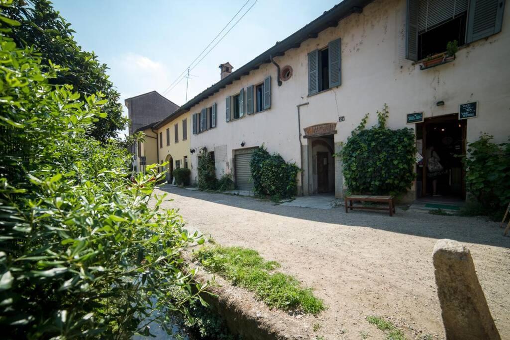 Hbhall Navigli 2 Apartment Милано Екстериор снимка